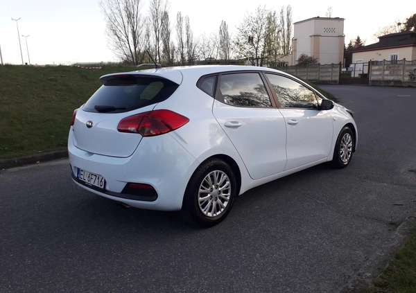 Kia Ceed cena 37700 przebieg: 112000, rok produkcji 2015 z Łódź małe 172